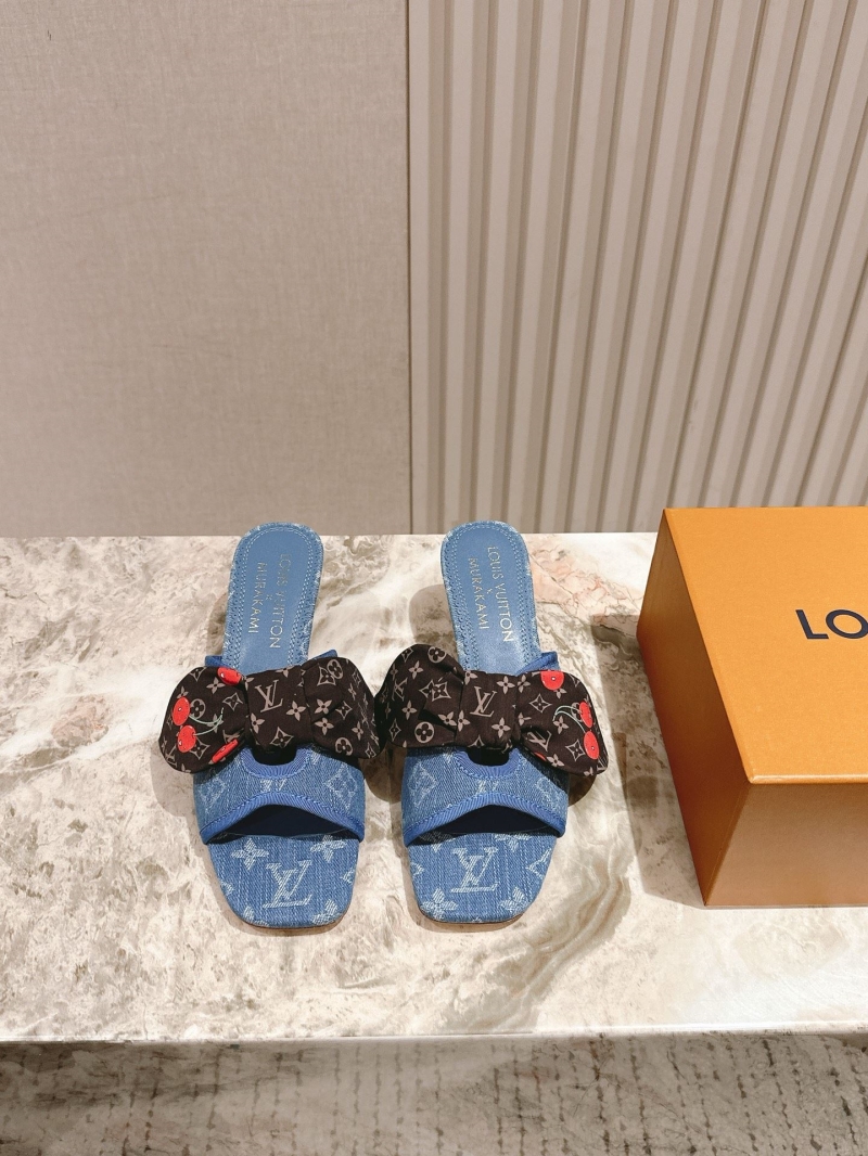 l0vis Vvtt0n slippers